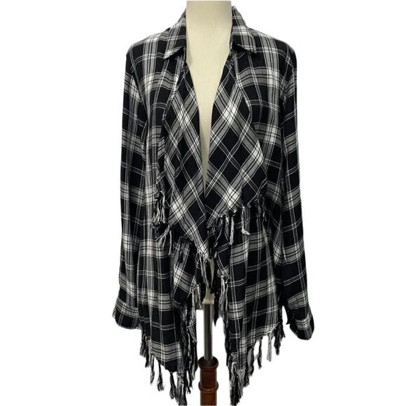 Willow & Clay- Woman Black/White Plaid Fringe Open Front Waterfall Cardigan, XL - Picture 7 of 14